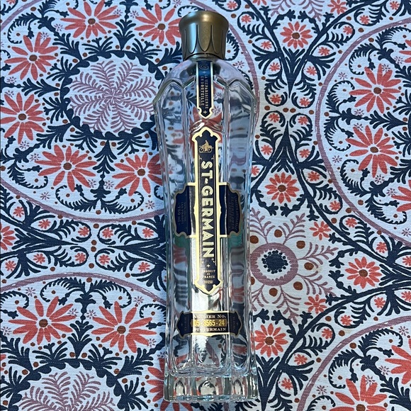 St-Germain Elderflower Liqueur Bottle - Picture 1 of 4